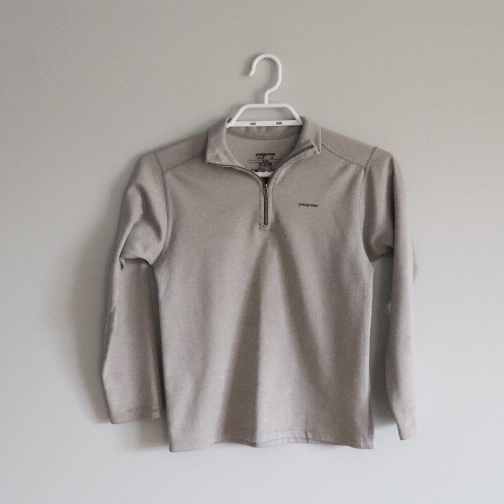 Patagonia Boys Sz Grey M(10) 1/4 Zip‎ Pullover Casual Midweight Sweater Top